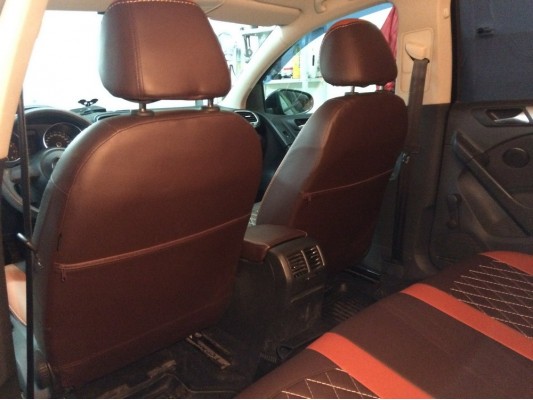 Авточехлы на Volkswagen Golf 6 Авточехлы на Volkswagen Golf 6