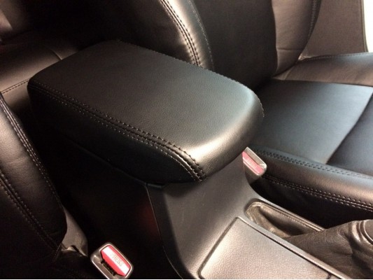 Перетяжка центрального подлокотника