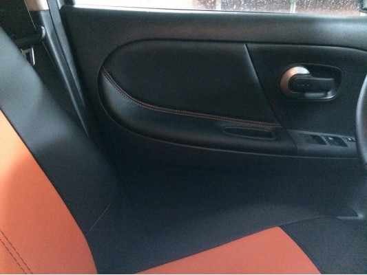 Перетяжка дверных карт Перетяжка дверных карт